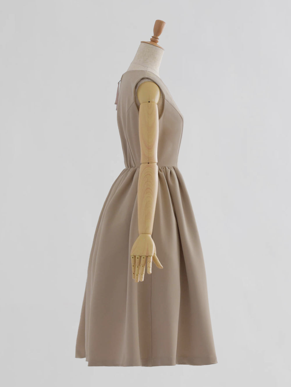 フォクシー バックリボンドレス フィットアンドフレア 半袖 ベージュ40 洗える フォクシー バックリボンドレス フィットアンドフレア 半袖